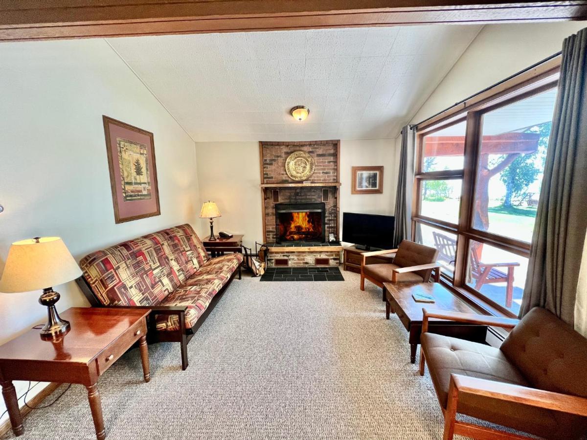 גרנד מרייס Thomsonite Inn On Lake Superior מראה חיצוני תמונה