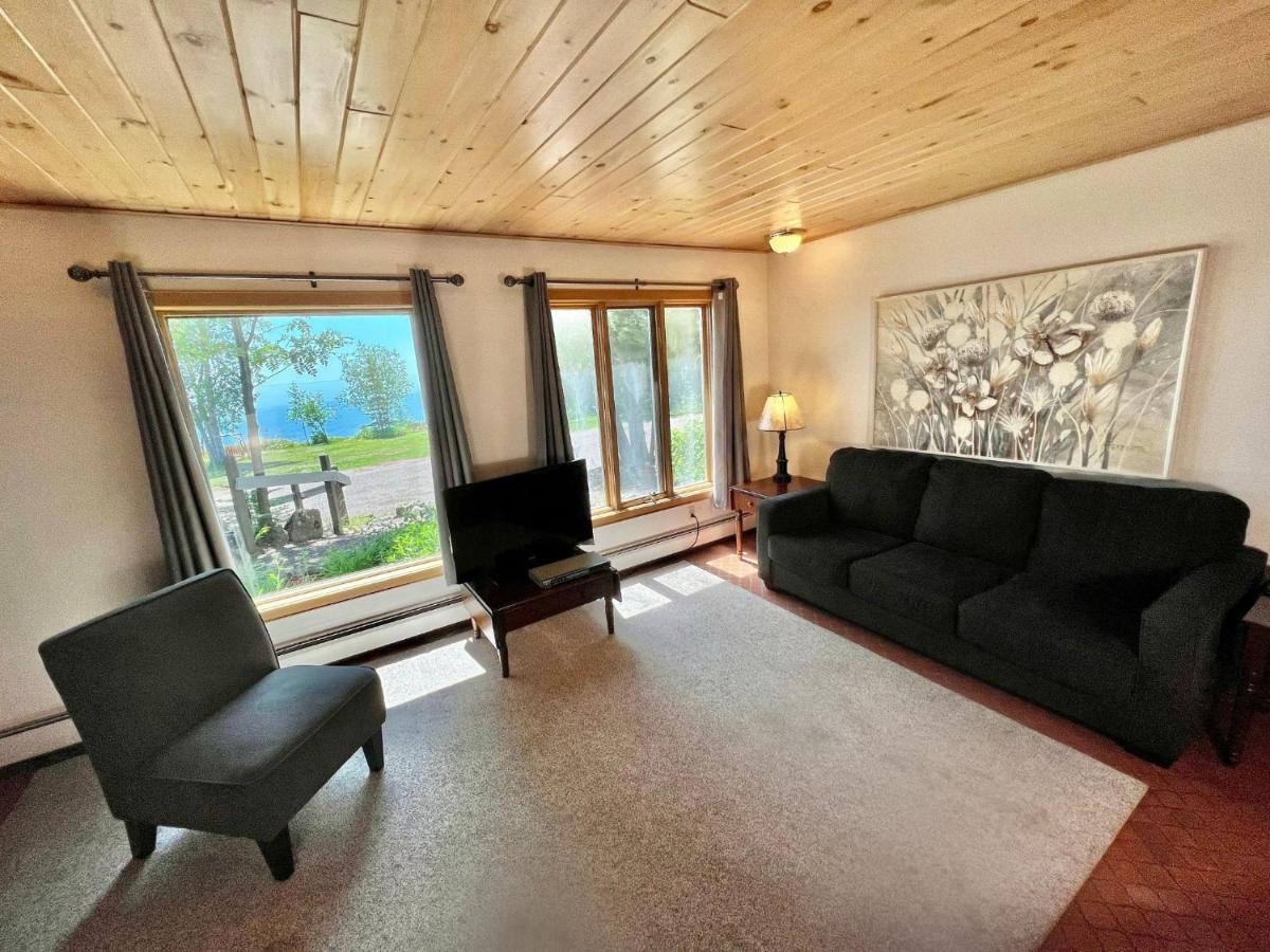 גרנד מרייס Thomsonite Inn On Lake Superior מראה חיצוני תמונה