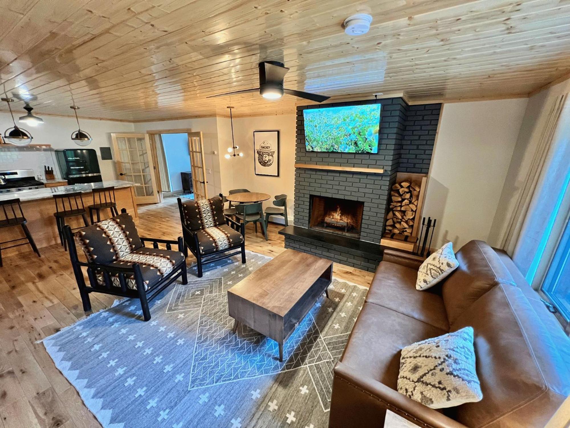 גרנד מרייס Thomsonite Inn On Lake Superior חדר תמונה