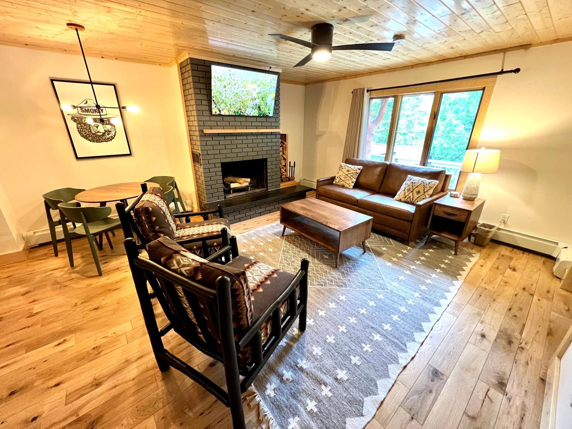 גרנד מרייס Thomsonite Inn On Lake Superior חדר תמונה