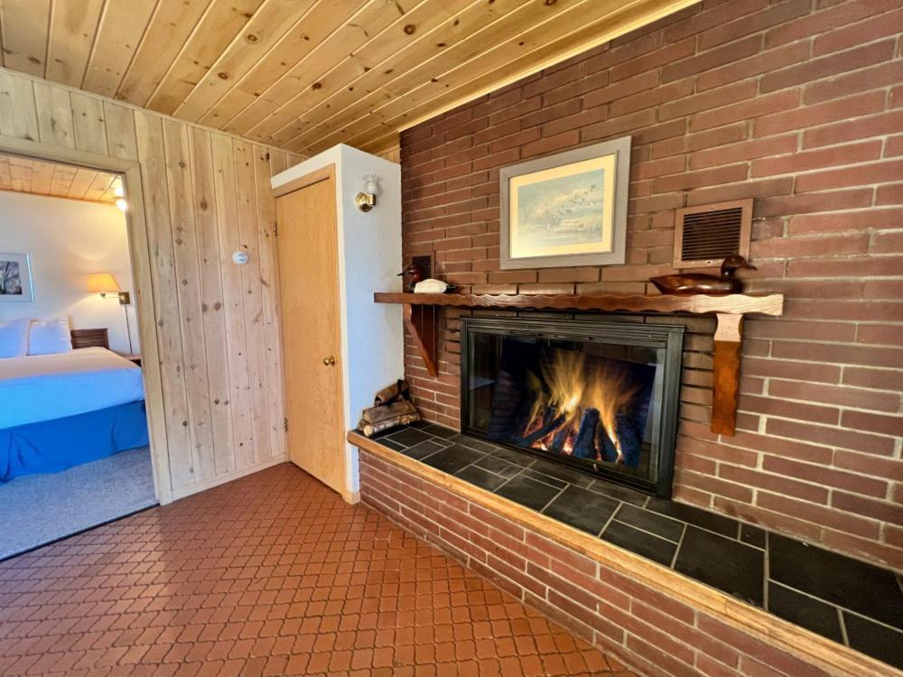 גרנד מרייס Thomsonite Inn On Lake Superior מראה חיצוני תמונה