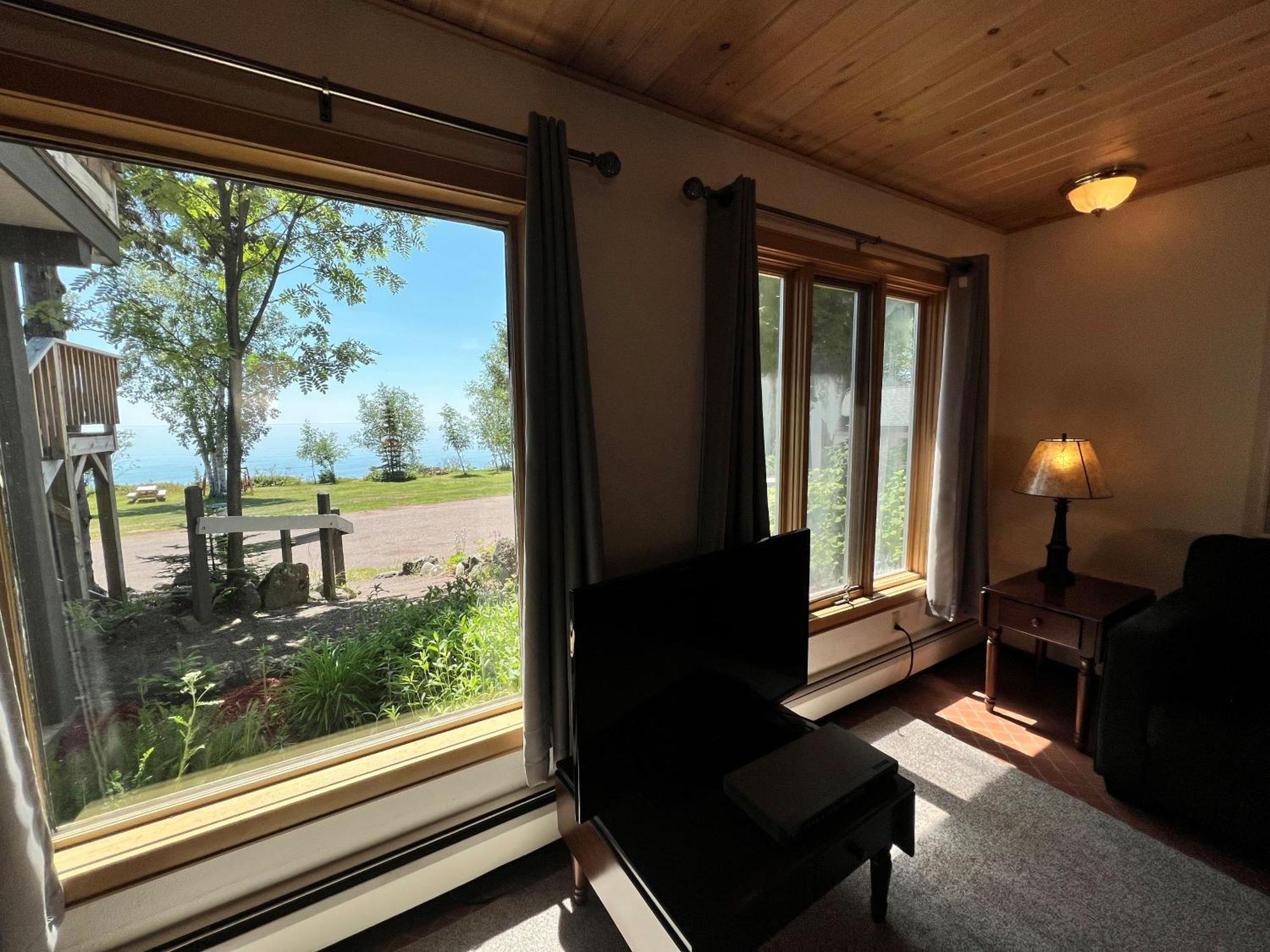 גרנד מרייס Thomsonite Inn On Lake Superior מראה חיצוני תמונה